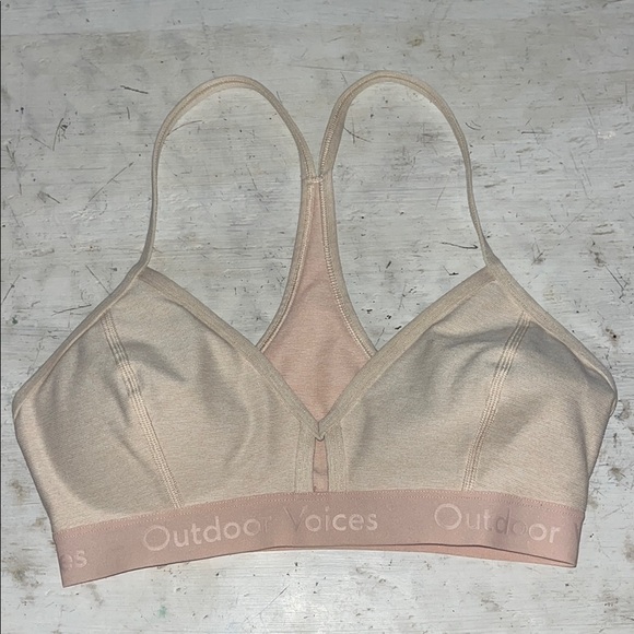 Outdoor Voices Steeplechase Sports Bra Light
Pink | size XS - Picture 1 of 7